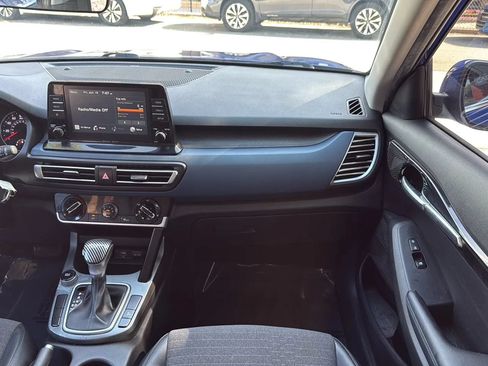 Used 2021 Kia Seltos S FWD image 27