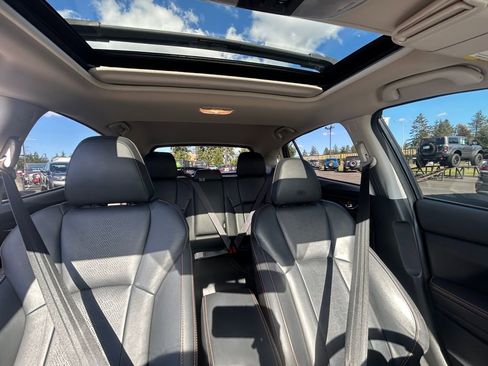 Used 2019 Subaru Crosstrek 2.0i Limited w/ Moonroof Package w/Navigation AWD/4WD image 28