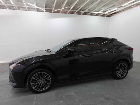 Used 2023 Lexus RZ 450e Luxury image 8