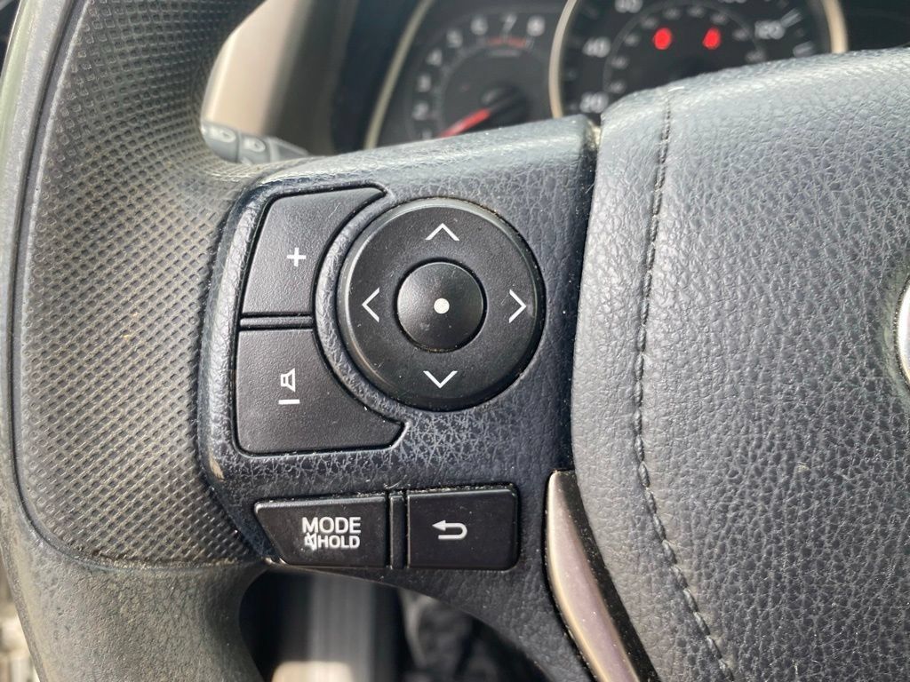 Used 2013 Toyota RAV4 XLE AWD/4WD image 26