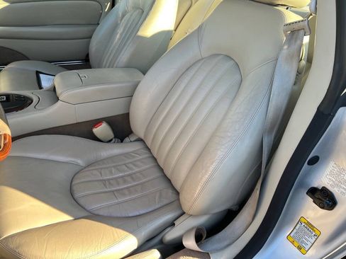 Used 2001 Jaguar XK8 Coupe RWD image 18