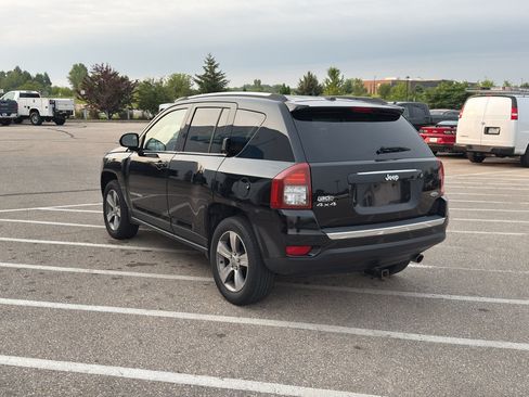Used 2017 Jeep Compass High Altitude AWD/4WD image 3