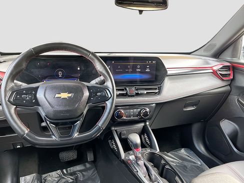 Used 2025 Chevrolet TrailBlazer RS image 23