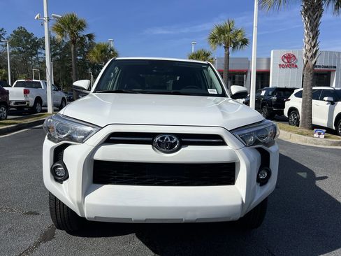 Used 2024 Toyota 4Runner SR5 image 3