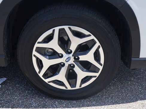 Used 2024 Subaru Forester Premium AWD/4WD image 11