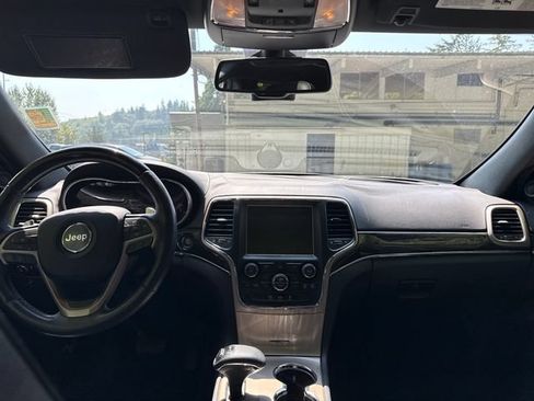 Used 2014 Jeep Grand Cherokee Overland AWD/4WD image 11