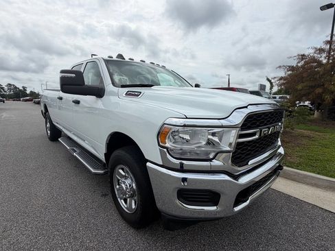 Used 2024 RAM 2500 Tradesman w/ Chrome Appearance Group RWD image 16