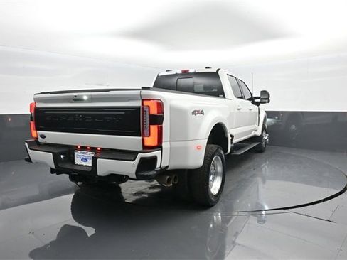 Certified 2025 Ford F450 Platinum image 7