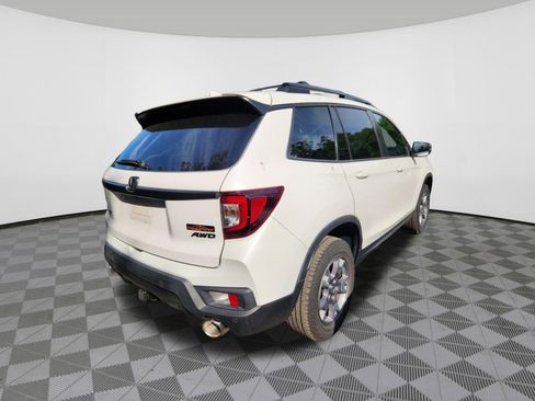 Used 2023 Honda Passport TrailSport image 4