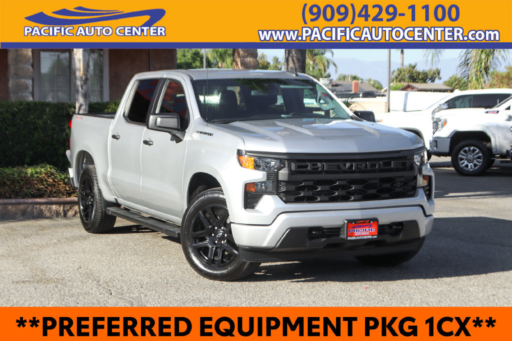 Used 2022 Chevrolet Silverado 1500 Custom w/ LPO, Dark Essentials Package AWD/4WD image 1