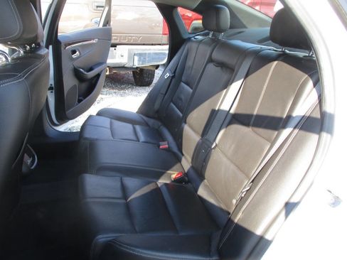 Used 2017 Chevrolet Impala LT w/ Leather Package image 27