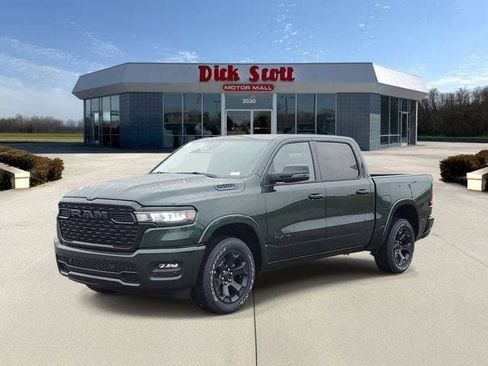 New 2026 RAM 1500 4x4 Crew Cab image 5
