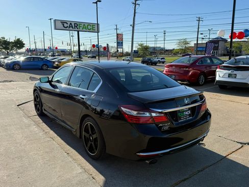 Used 2017 Honda Accord Sport image 8