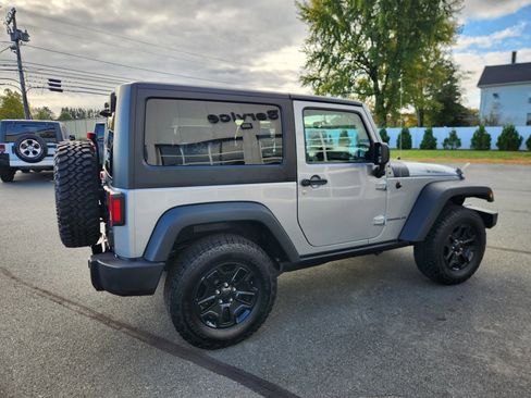 Used 2016 Jeep Wrangler Sport image 15
