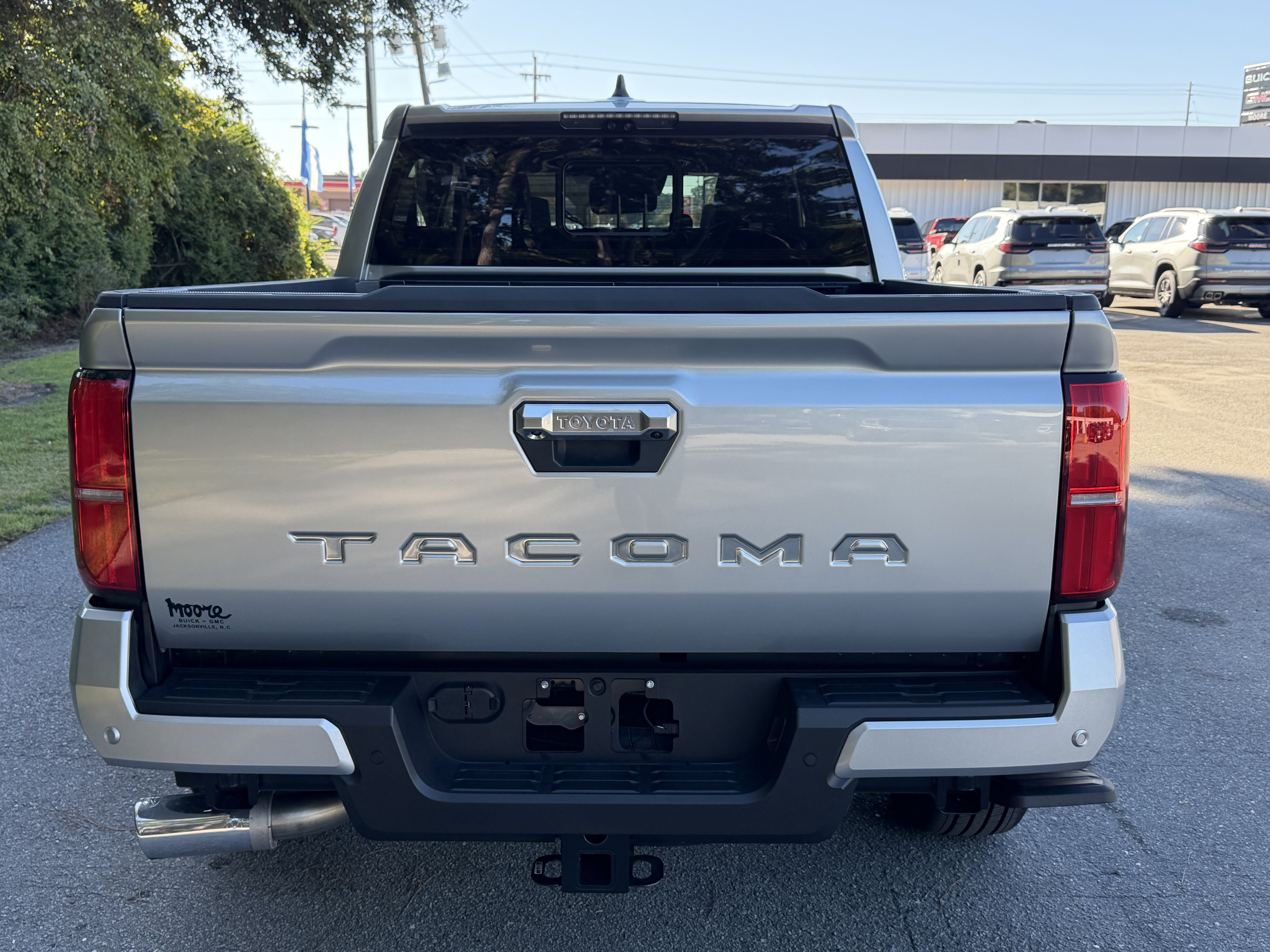 Used 2026 Toyota Tacoma Limited AWD/4WD image 9