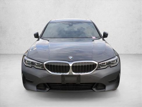 Used 2019 BMW 330i xDrive Sedan w/ Premium Package image 2