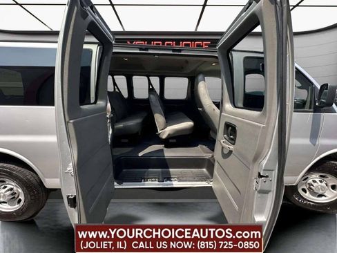Used 2020 Chevrolet Express 3500 LS RWD image 15