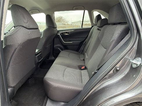 Certified 2024 Toyota RAV4 XLE image 34