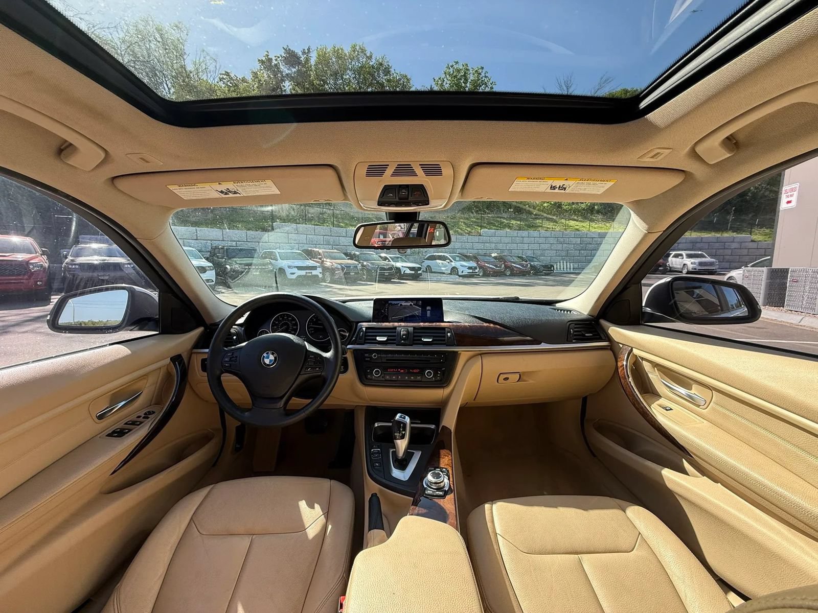 Used 2014 BMW 328i xDrive Wagon AWD/4WD image 19