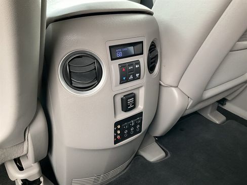 Used 2010 Honda Pilot EX-L image 14