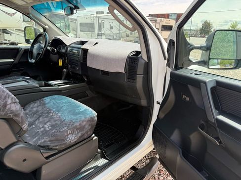 Used 2009 Nissan Titan SE w/ SE Max Utility Pkg AWD/4WD image 26