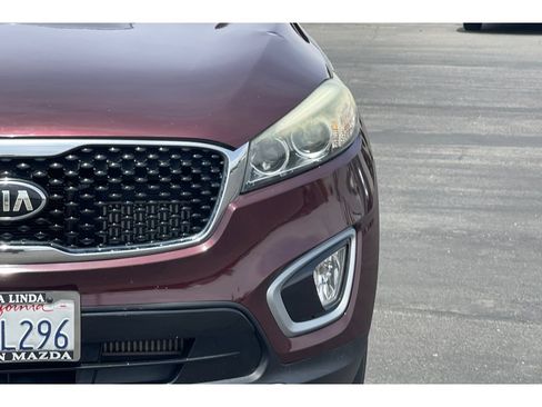 Used 2017 Kia Sorento EX FWD image 10