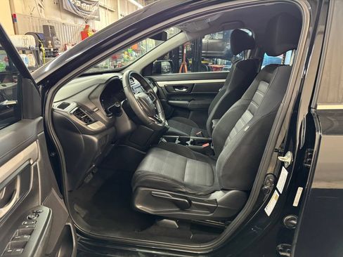 Used 2019 Honda CR-V LX image 14