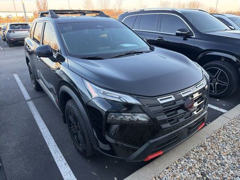 Used 2025 Nissan Rogue Rock Creek image 3