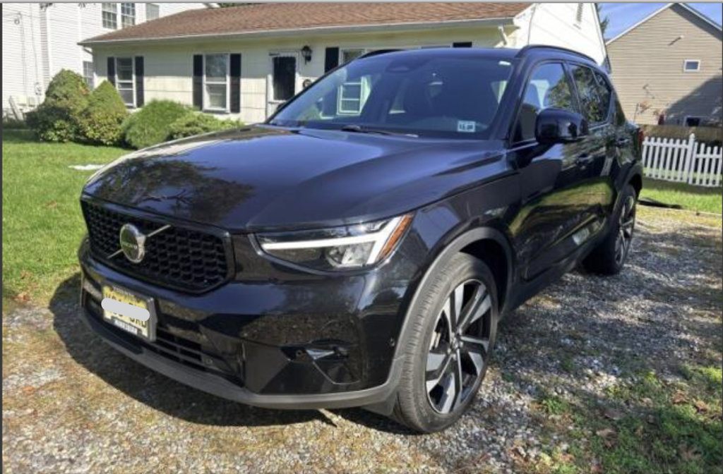 Used 2024 Volvo XC40 B5 Plus w/ Climate Package AWD/4WD image 20