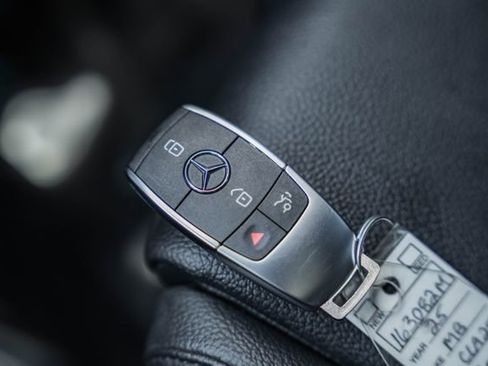 Used 2025 Mercedes-Benz CLA 250 4MATIC image 42