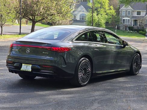 Used 2023 Mercedes-Benz EQS 580 4MATIC Sedan image 6