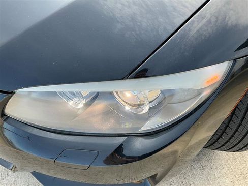 Used 2013 BMW 335i Convertible image 19