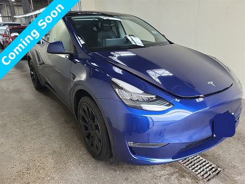 Used 2021 Tesla Model Y Long Range image 1
