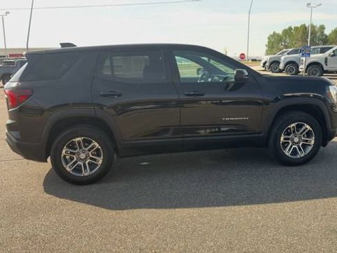Used 2026 GMC Terrain Elevation AWD/4WD image 9