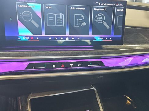 Used 2023 BMW 740i w/ Parking Assistance Package RWD image 8