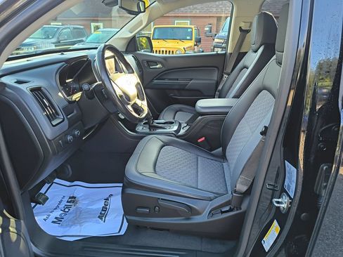 Used 2021 Chevrolet Colorado Z71 AWD/4WD image 9