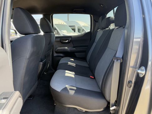 Used 2023 Toyota Tacoma TRD Off-Road image 27