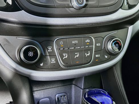 Used 2019 Chevrolet Volt LT w/ Power Convenience Package FWD image 23