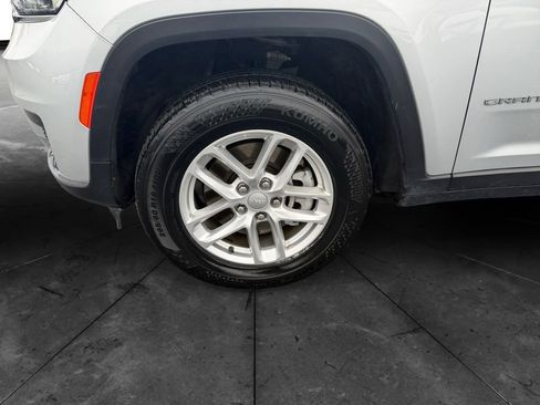 Used 2023 Jeep Grand Cherokee L Laredo w/ Luxury Tech Group I image 9
