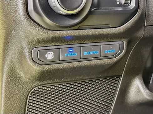 Used 2023 Jeep Wrangler Unlimited Rubicon 4xe w/ Cold Weather Group AWD/4WD image 20