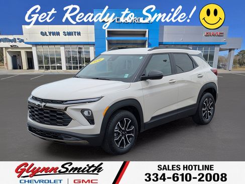 Used 2026 Chevrolet TrailBlazer ACTIV w/ Driver Confidence Package FWD image 1