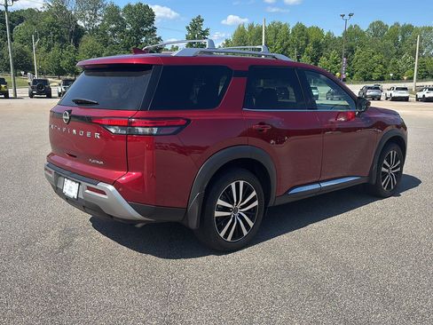 Used 2023 Nissan Pathfinder Platinum w/ Cargo Package FWD image 3