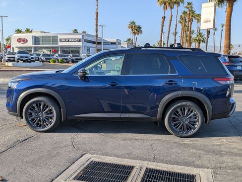 New 2026 Nissan Pathfinder SL w/ SL Premium Package FWD image 3