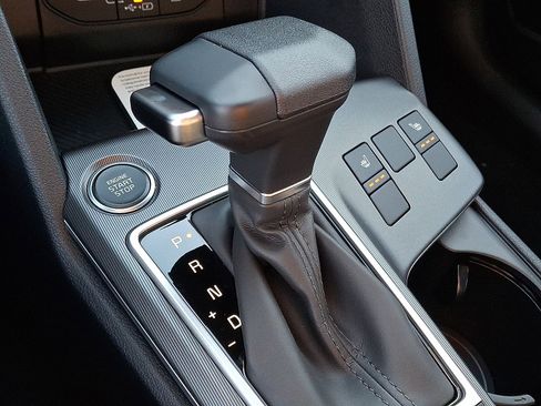 New 2026 Kia Sportage EX image 11