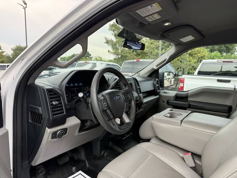 Used 2017 Ford F150 XL w/ Equipment Group 101A Mid AWD/4WD image 6