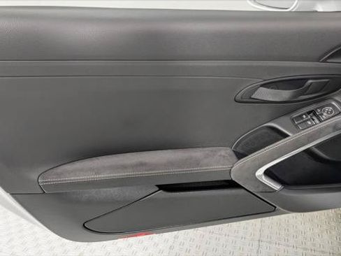 Used 2016 Porsche Cayman GT4 RWD image 14