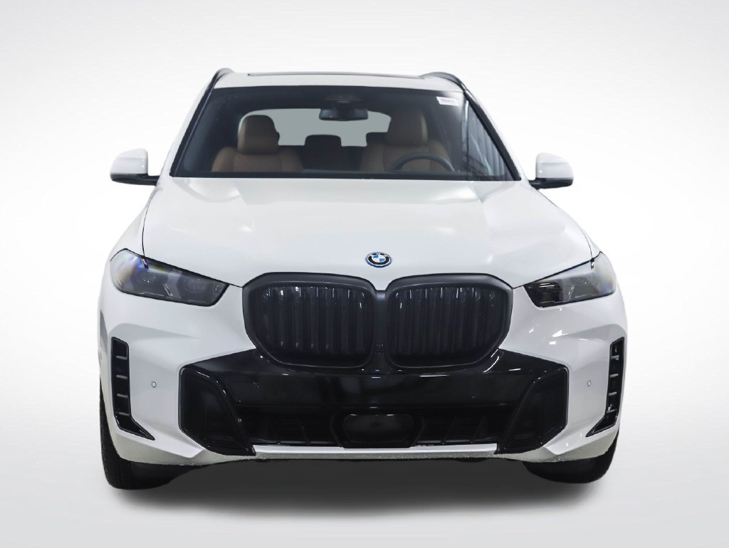 Used 2026 BMW X5 xDrive50e w/ Executive Package AWD/4WD image 8