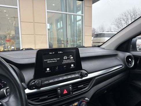 Used 2019 Kia Forte S w/ S Premium Package image 5