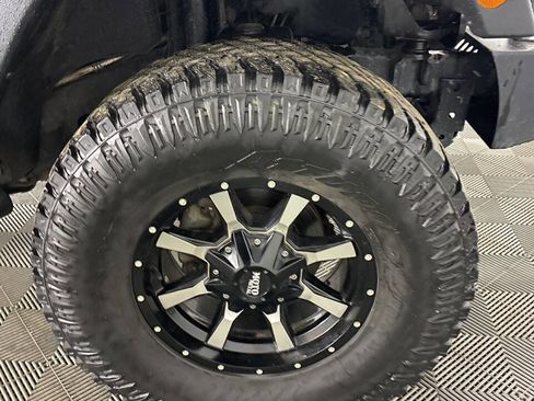 Used 2016 Jeep Wrangler Sport AWD/4WD image 29