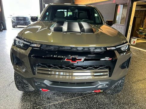 Used 2024 Chevrolet Colorado ZR2 w/ ZR2 Convenience Package III AWD/4WD image 7